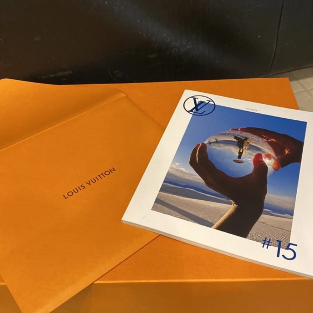 💯‎ Authentic Louis Vuitton “The Book” #15